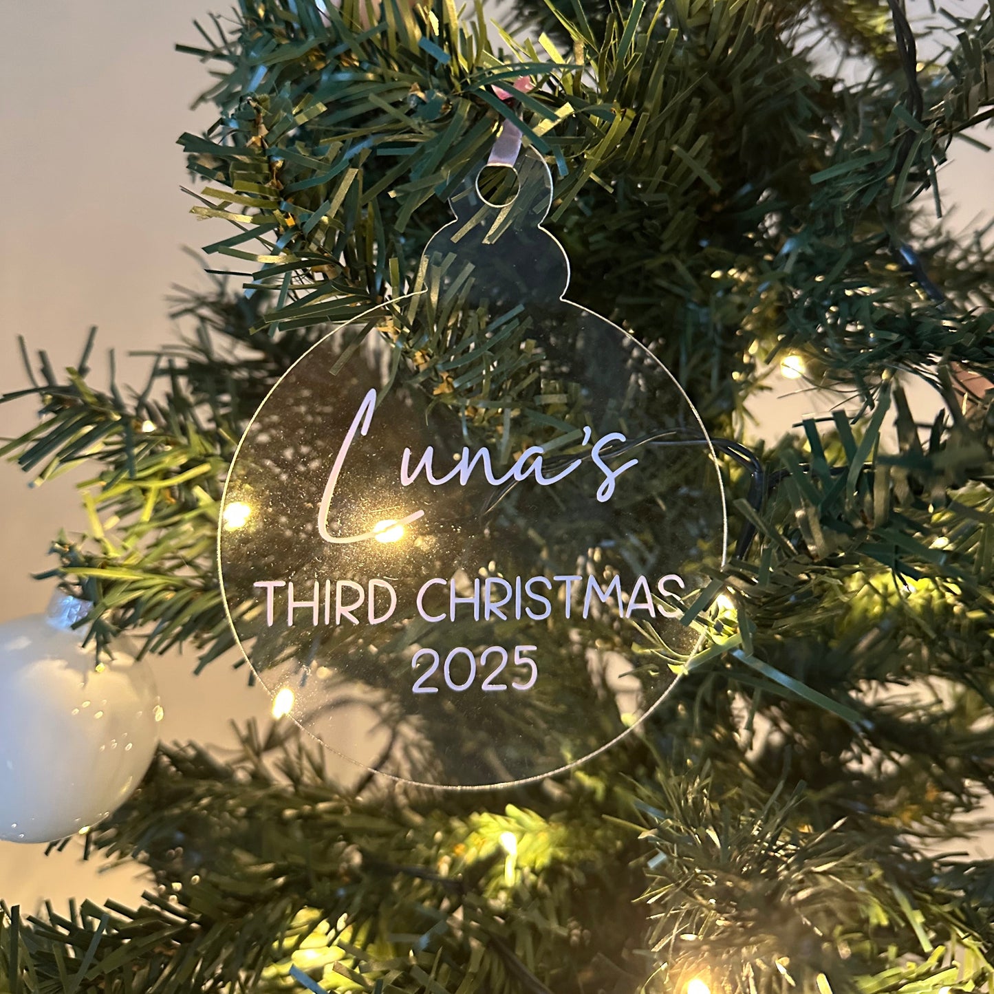 Personalisierter Acrylglas-Baumanhänger